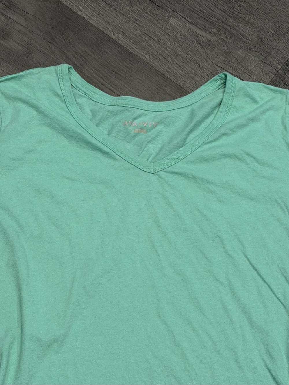 Ava & Viv Mint Green V-Neck Short Sleeve Tee